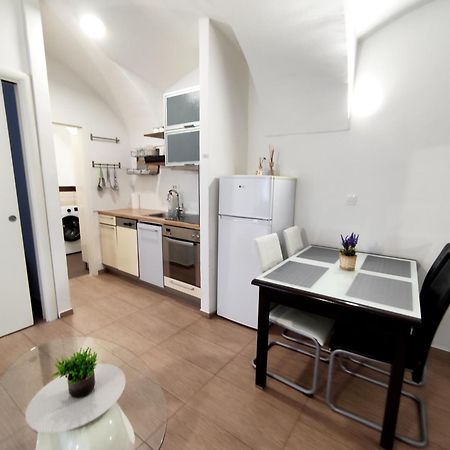 Studio Apartment Sisters 3-4 Ljubljana Dış mekan fotoğraf