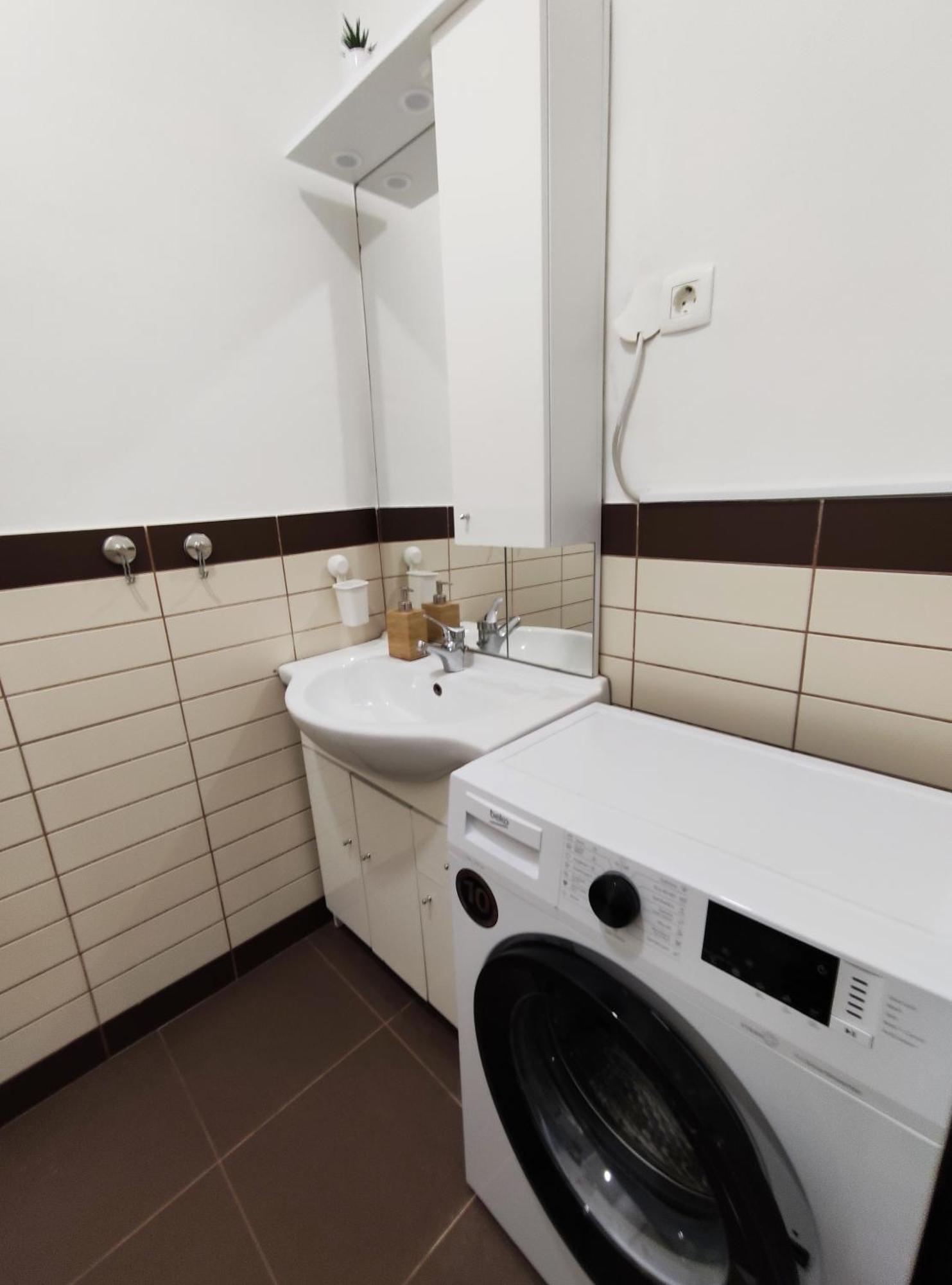 Studio Apartment Sisters 3-4 Ljubljana Dış mekan fotoğraf
